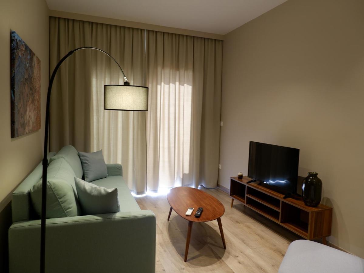 Kaiser Luxury Suites Ahílio Kültér fotó