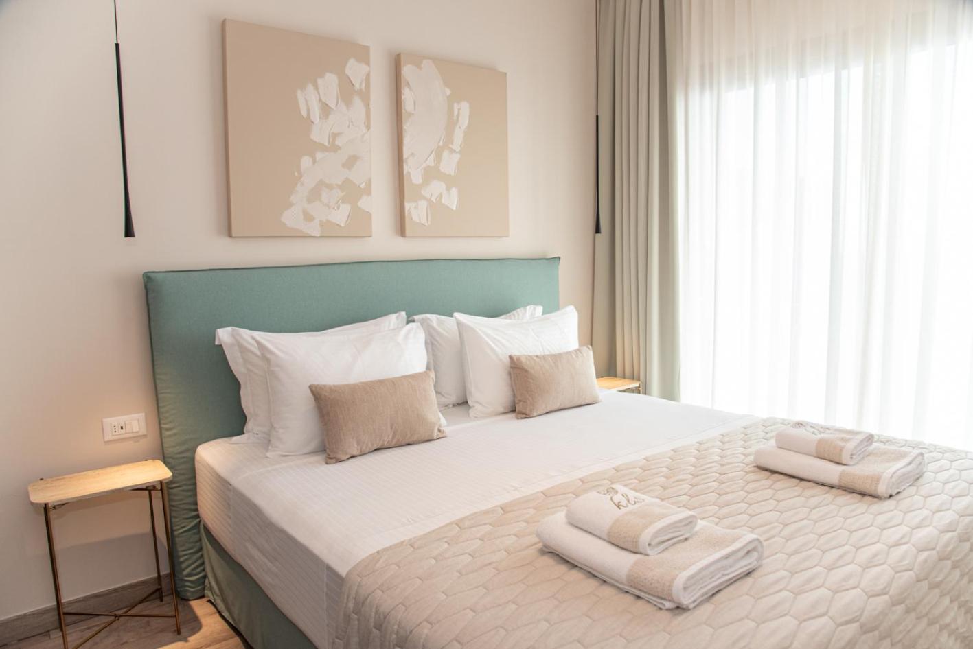 Kaiser Luxury Suites Ahílio Kültér fotó