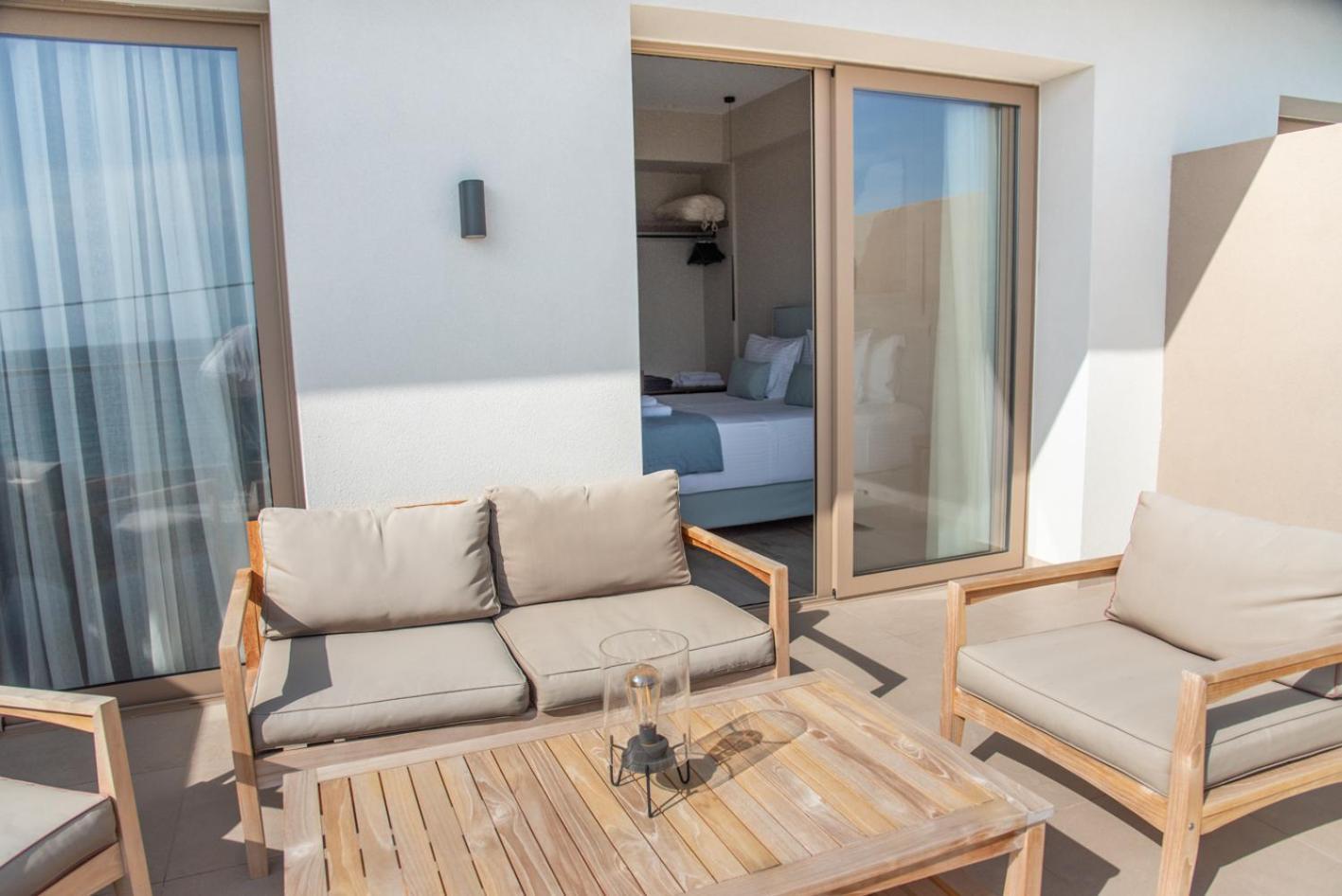 Kaiser Luxury Suites Ahílio Kültér fotó