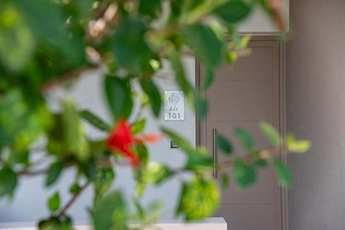 Kaiser Luxury Suites Ahílio Kültér fotó