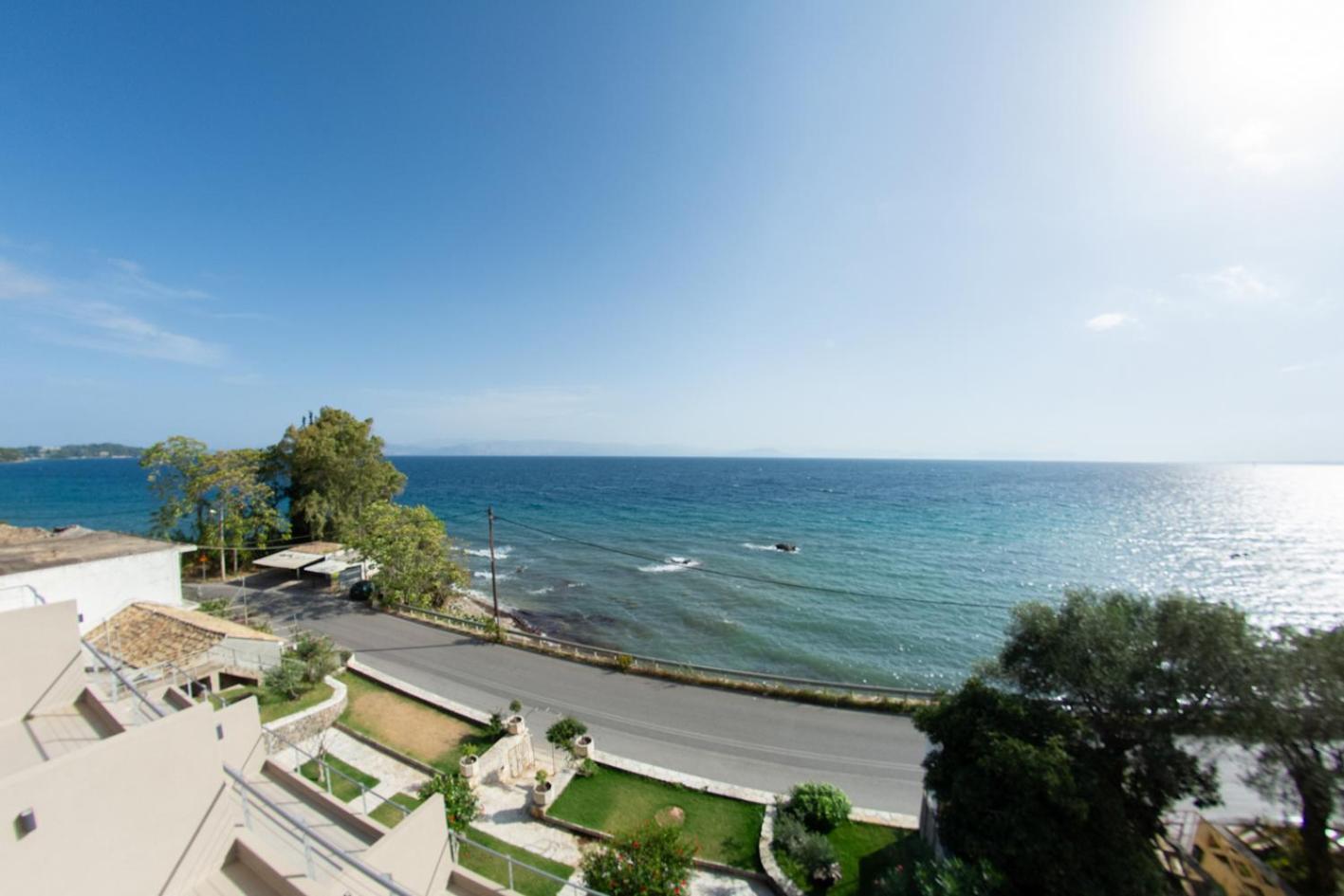 Kaiser Luxury Suites Ahílio Kültér fotó
