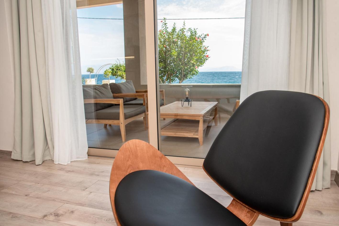 Kaiser Luxury Suites Ahílio Kültér fotó